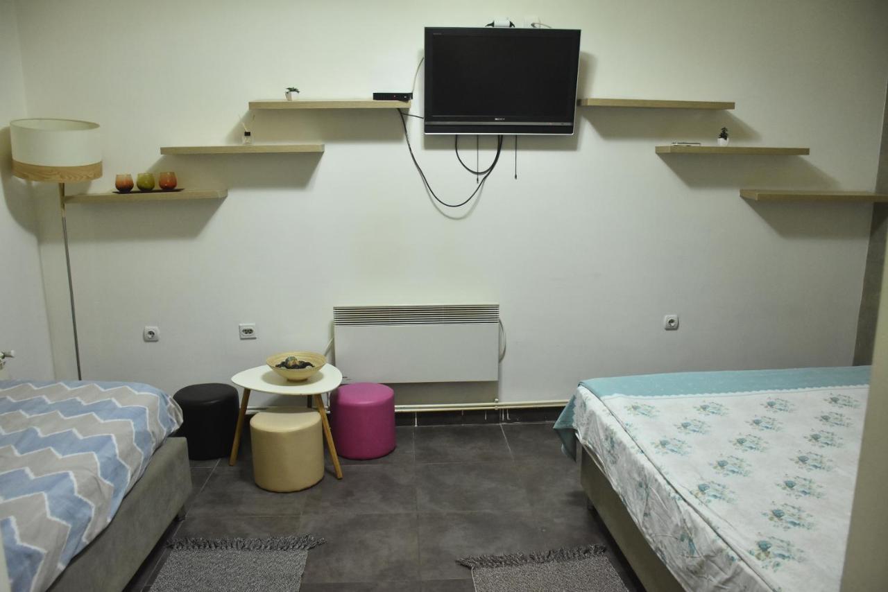 Mps Lux Apartments Ni Esterno foto