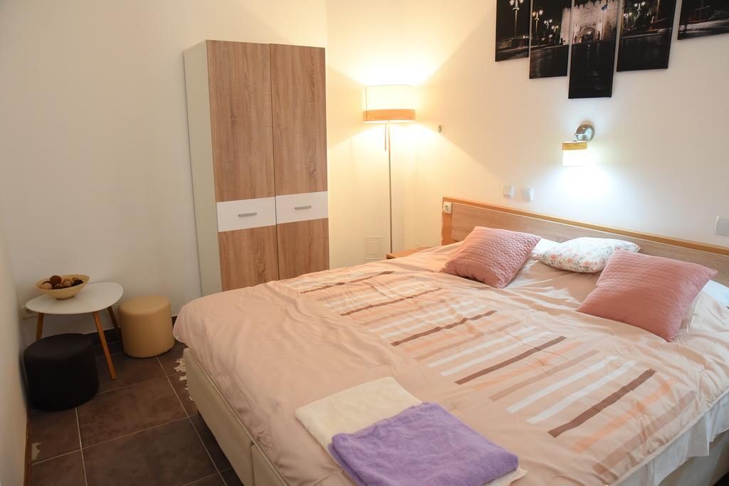 Mps Lux Apartments Ni Esterno foto